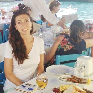 Meet your Posher, Lana